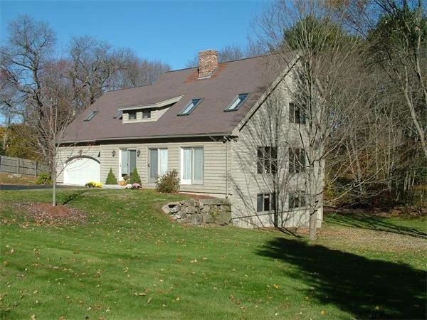 Unit for sale at 530 Bridge St, Hamilton, MA 01982