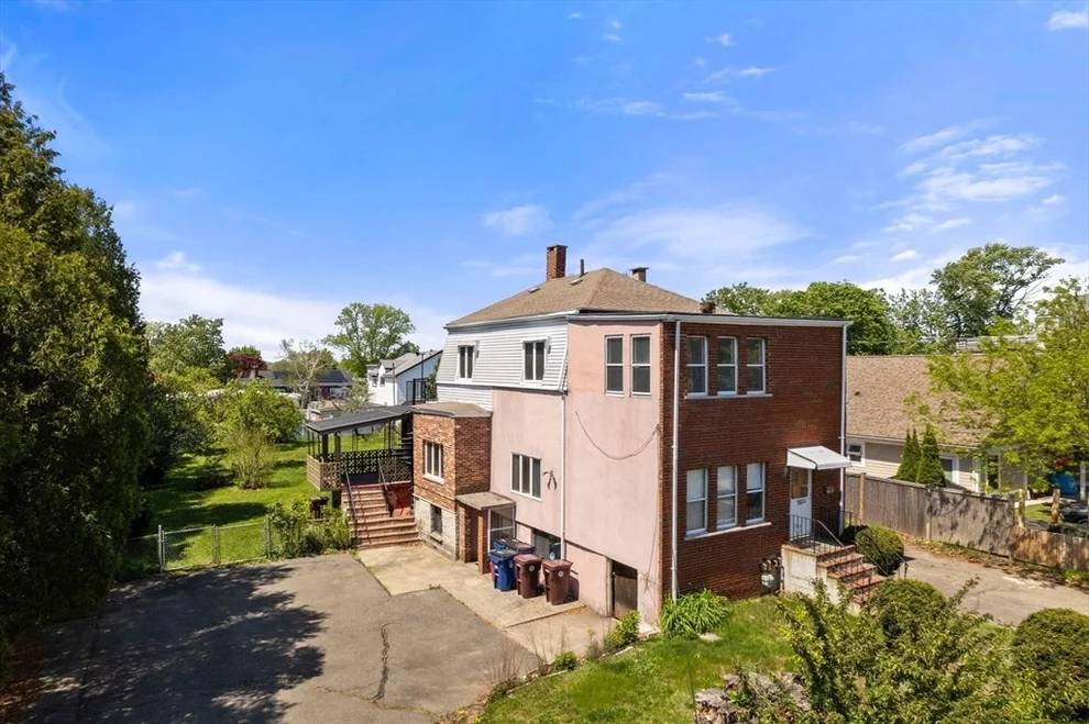 Unit for sale at 231 Walnut Ave, Revere, MA 02151