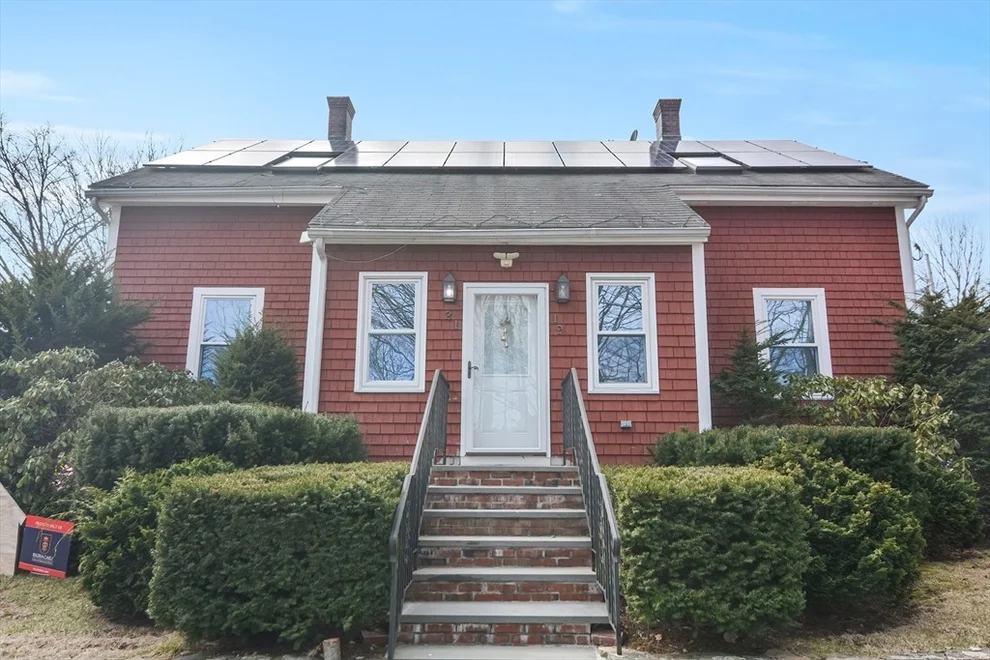 Unit for sale at 19-21 Cemetery St, Hopedale, MA 01747