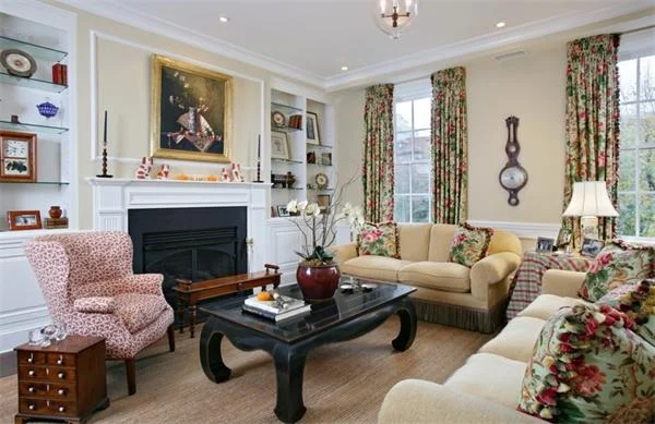 Unit for sale at 413-415 Commonwealth Ave, Boston, MA 02215