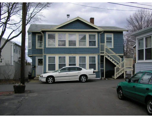 Unit for sale at 29 Maple Ave, Nahant, MA 01908