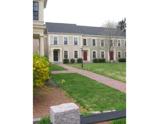 Unit for sale at 332 Broadway, Cambridge, MA 02139