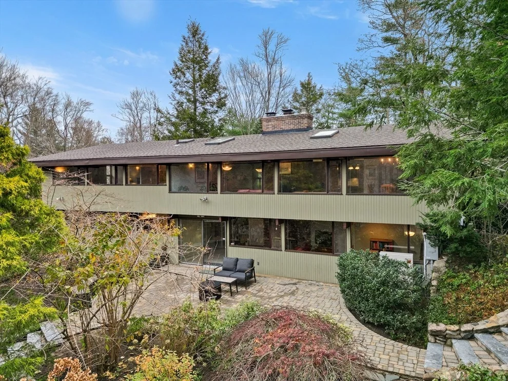 Unit for sale at 76 Hillside Rd, North Andover, MA 01845
