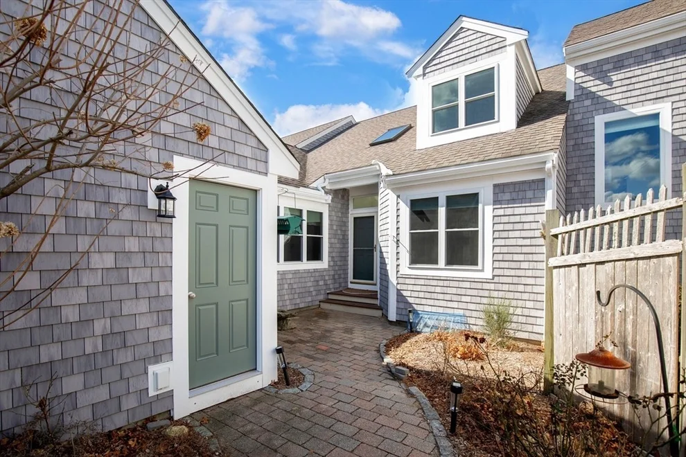 Unit for sale at 22 Martin Circle, Plymouth, MA 02360