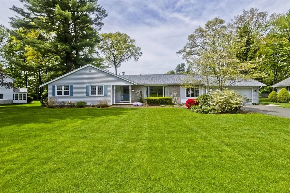 Unit for sale at 46 Woodcliff Dr, Westfield, MA 01085