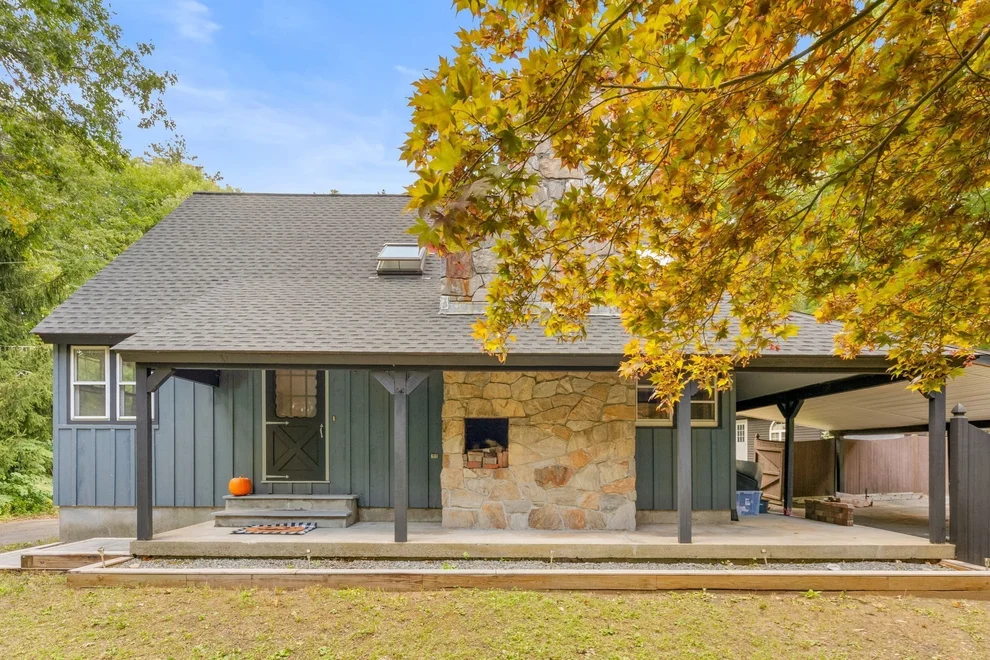 Unit for sale at 143 Hudson Rd, Stow, MA 01775