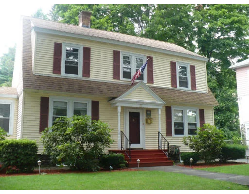 Unit for sale at 27 Woodman Road, Worcester, MA 01602