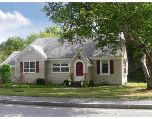 Unit for sale at 161 Dalton Rd, Chelmsford, MA 01824