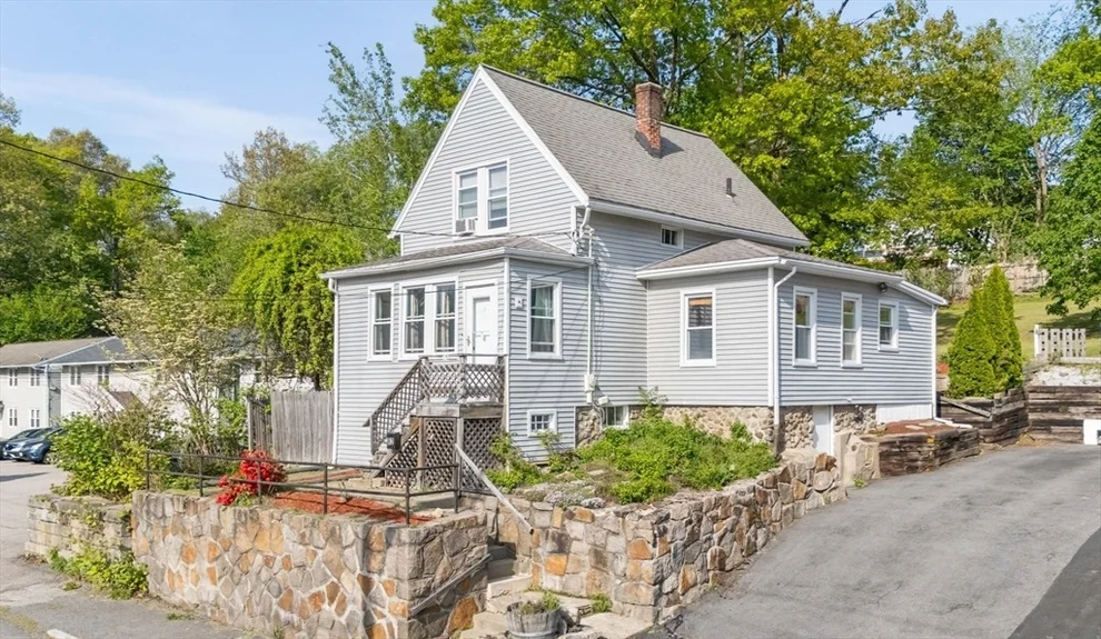 Unit for sale at 82 Brooks St, Worcester, MA 01606