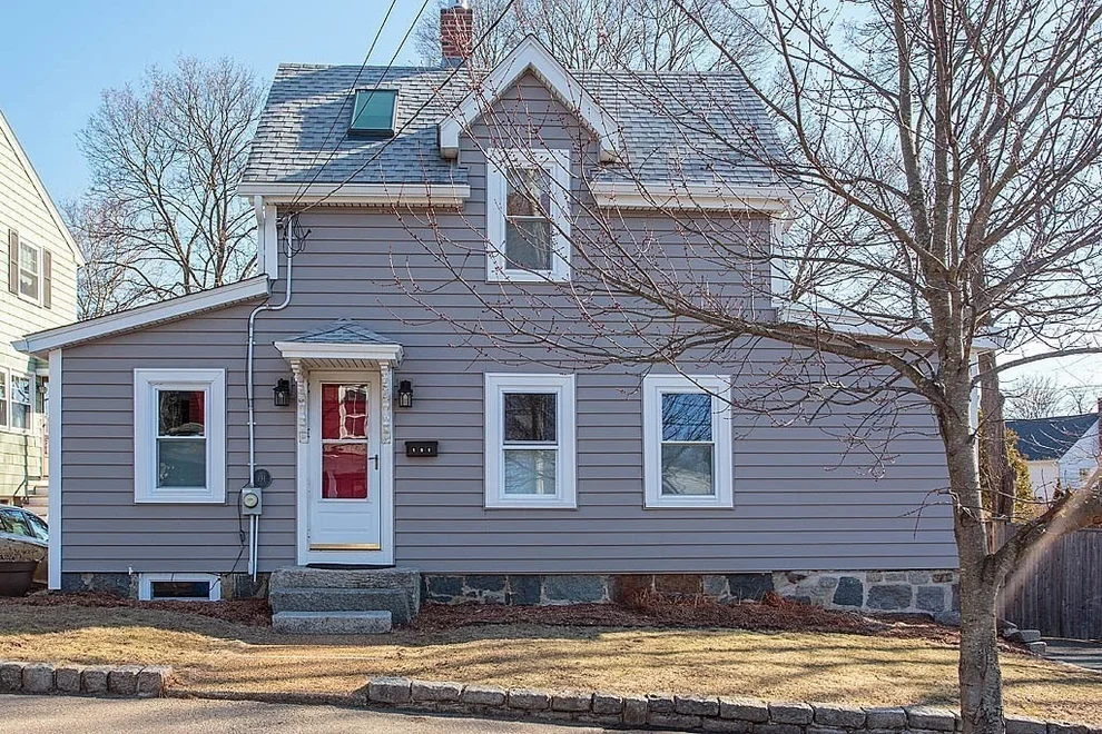 Unit for sale at 191 Church Street, Milton, MA 02186