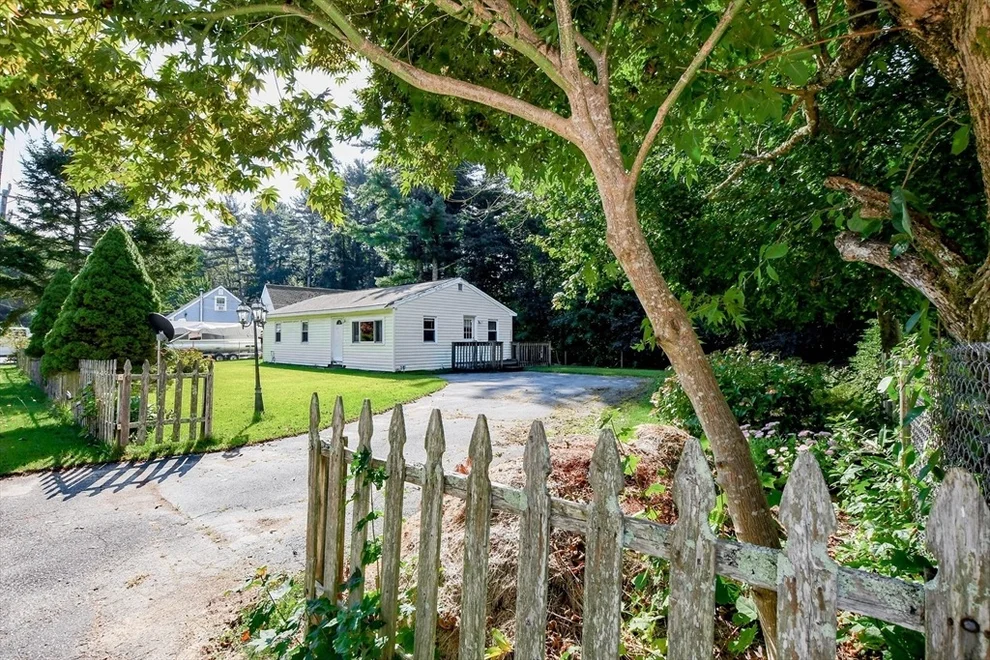 Unit for sale at 9 White Pine Ave, Wareham, MA 02576