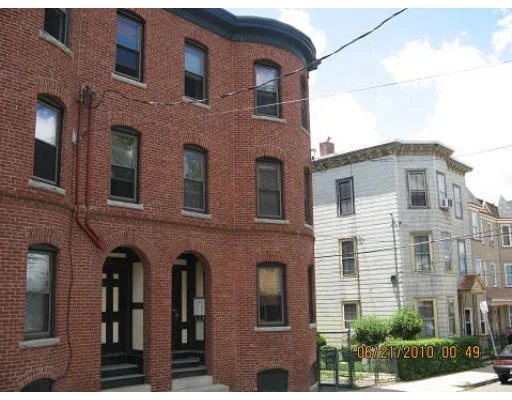 Unit for sale at 215 Boylston St, Boston, MA 02130