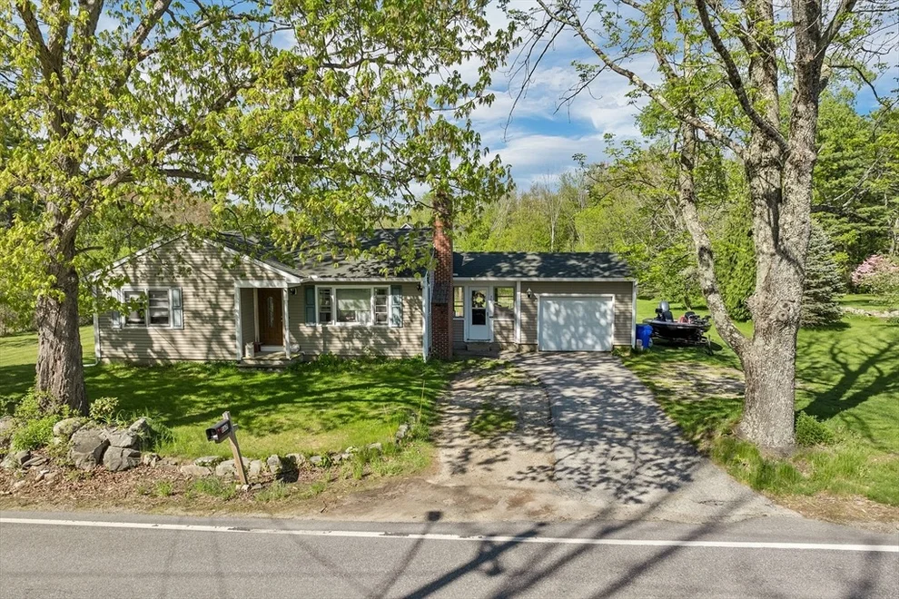 Unit for sale at 367 Main Street, Hampstead, NH 03841