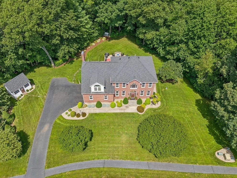 Unit for sale at 19 Northern Spy Road, Franklin, MA 02038