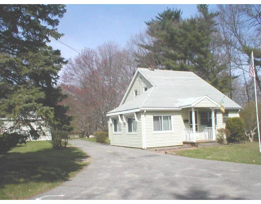 Unit for sale at 62 Circuit Rd, Weymouth, MA 02190