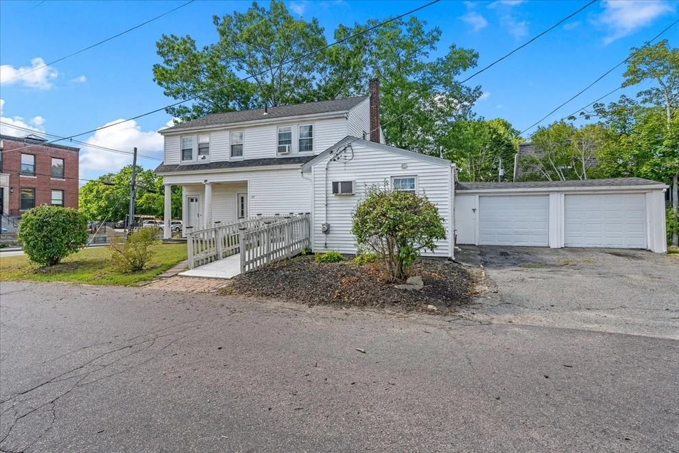 Unit for sale at 17 North Ave, Rockland, MA 02370