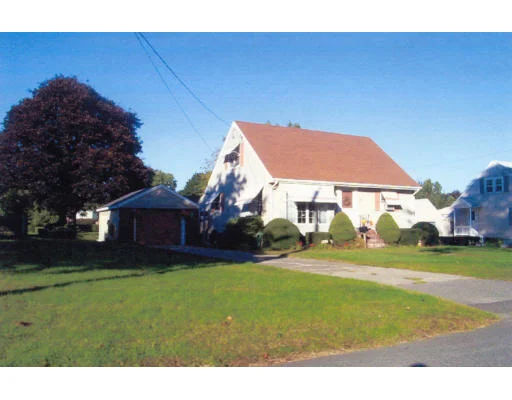 Unit for sale at 59 Lawrence St, Swansea, MA 02777