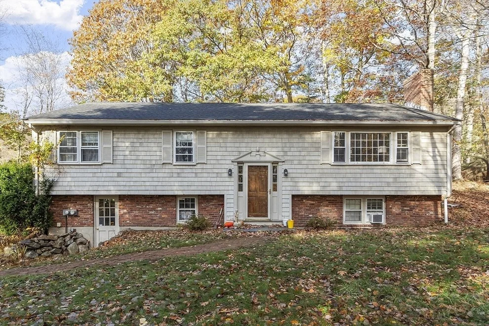 Unit for sale at 29 Magnolia Avenue, Manchester, MA 01944
