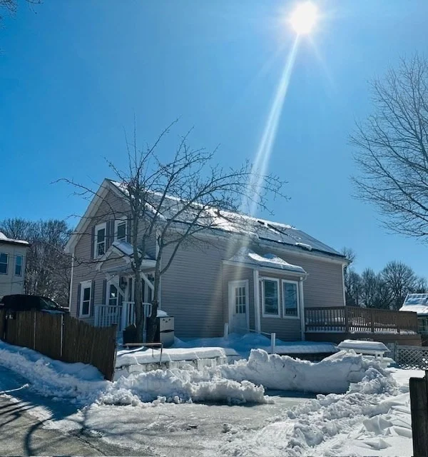 Unit for sale at 5 Coburn Ct, Lowell, MA 01854