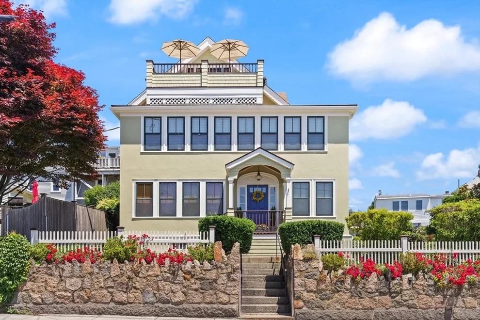 Unit for sale at 150 Prospect St, Gloucester, MA 01930