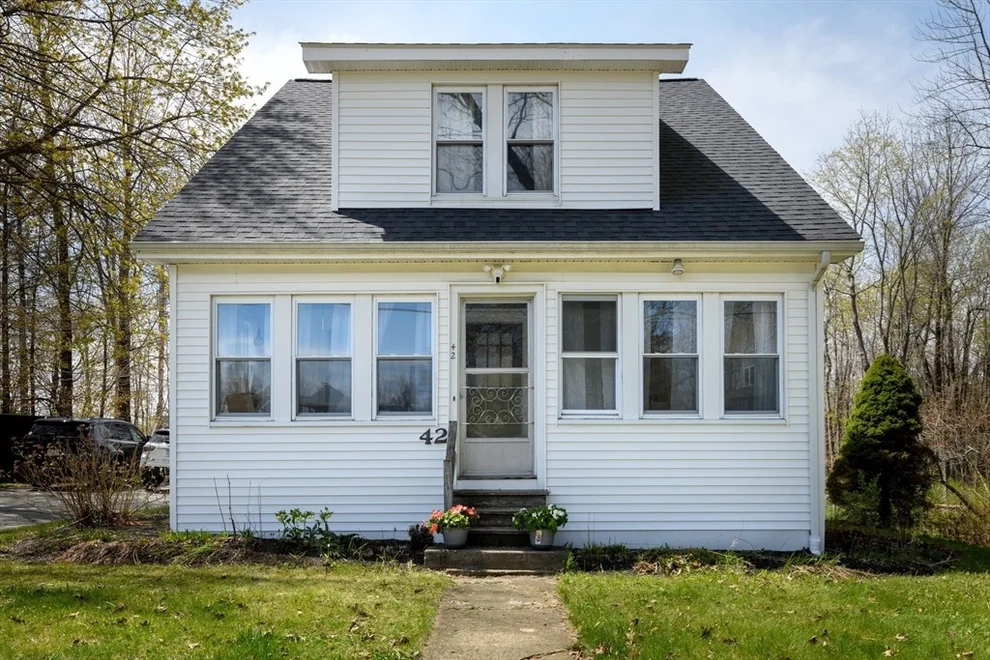 Unit for sale at 42 Maple Ave, Rutland, MA 01543