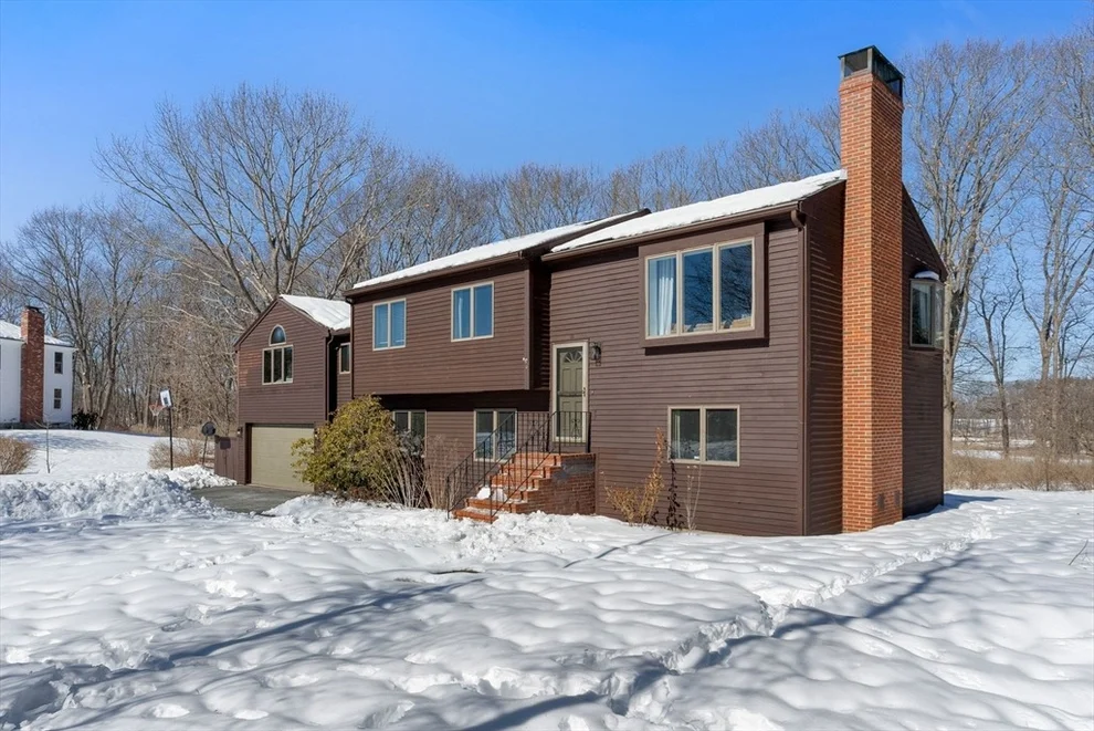 Unit for sale at 23 Arrowhead Trail, Ipswich, MA 01938