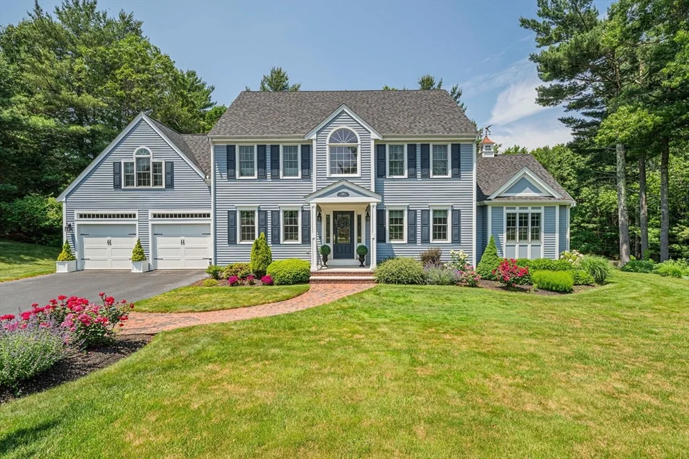 Unit for sale at 136 Wolf Pond Road, Kingston, MA 02364