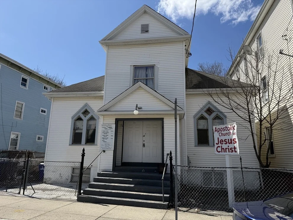 Unit for sale at 105 Purchase St, New Bedford, MA 02740