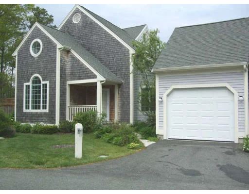 Unit for sale at 14 Green Ivy Ln, Mashpee, MA 02649