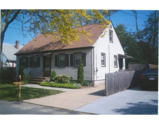 Unit for sale at 310 Loftus St., New Bedford, MA 02745