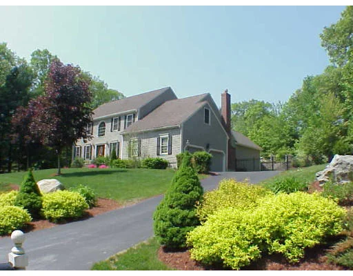 Unit for sale at 25 Town Line Road, Franklin, MA 02038