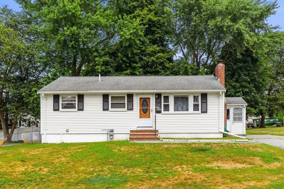 Unit for sale at 6 Carol Ann Rd, Tewksbury, MA 01876