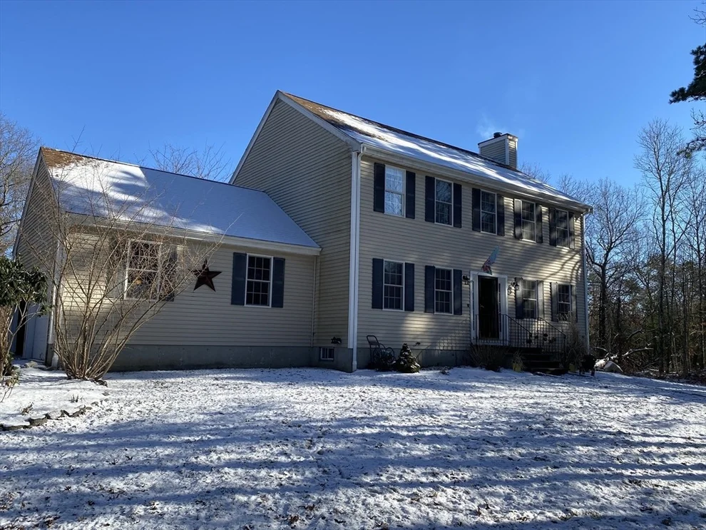 Unit for sale at 2 Tashas Lane, Freetown, MA 02717