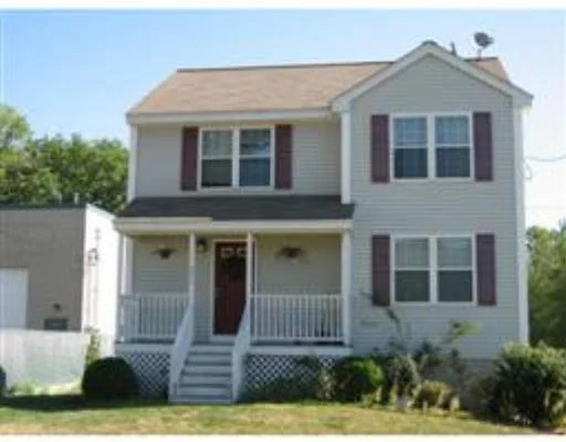 Unit for sale at 206 Meadowcroft St, Lowell, MA 01852