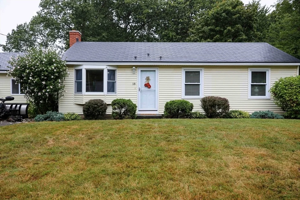 Unit for sale at 18 Short St, Holden, MA 01520