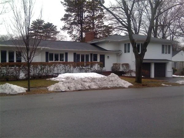 Unit for sale at 5 Lawnbank Rd, Beverly, MA 01915