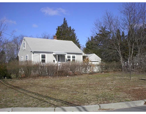 Unit for sale at 309 Wilbur Ave, Swansea, MA 02777