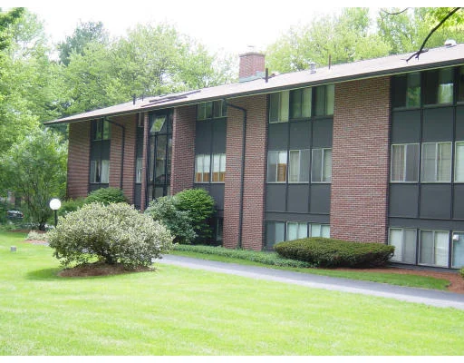 Unit for sale at 8 Longwood Dr, Andover, MA 01810