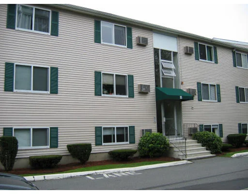 Unit for sale at 16 Appleton Park, Ipswich, MA 01938