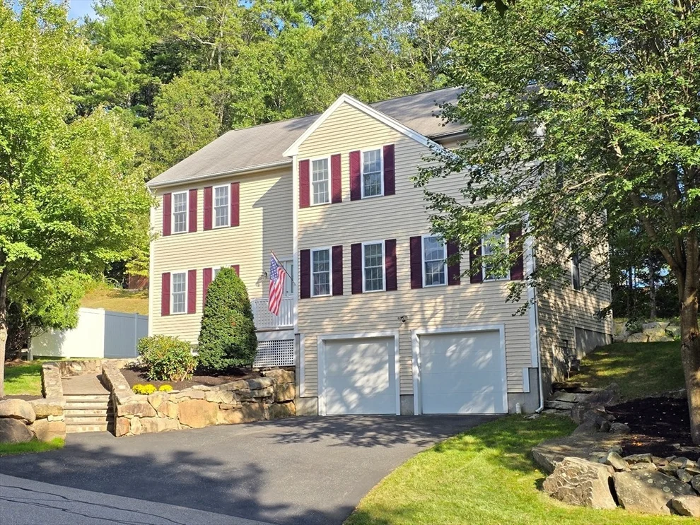 Unit for sale at 3 Blueberry Hill Ln, Ashland, MA 01721