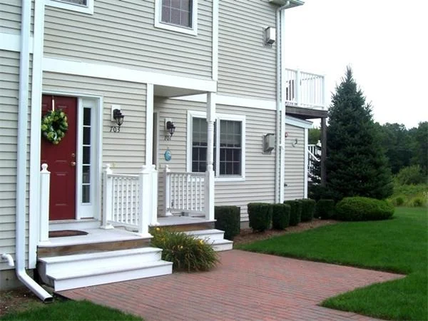 Unit for sale at 703 Hampton Way, Abington, MA 02351