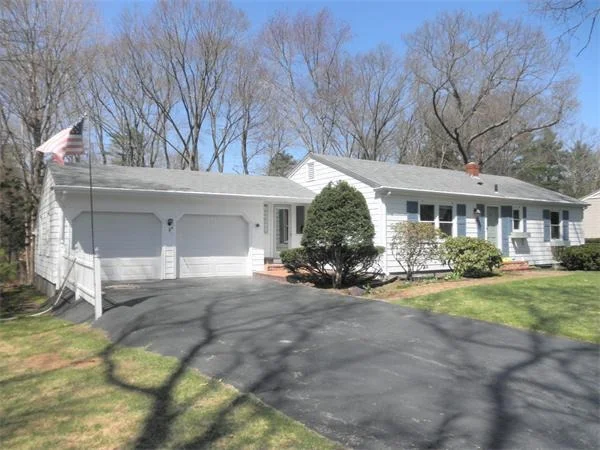 Unit for sale at 107 Birchwood Dr, North Attleboro, MA 02760