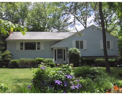 Unit for sale at 28 Volunteer Way, Lexington, MA 02420
