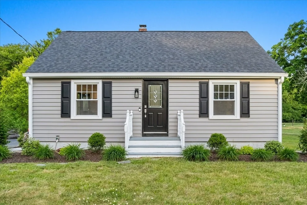 Unit for sale at 127 Steere St, Attleboro, MA 02703