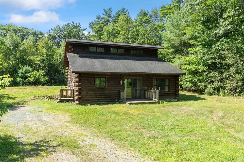 Unit for sale at 95 School House Rd, Phillipston, MA 01331