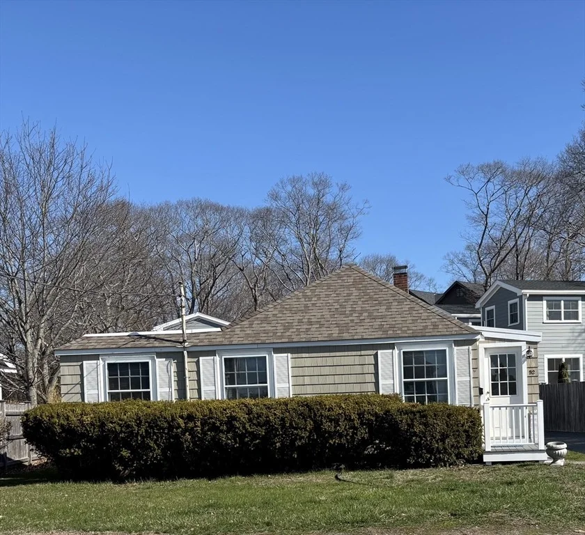 Unit for sale at 52 Raymond Street, Manchester, MA 01944