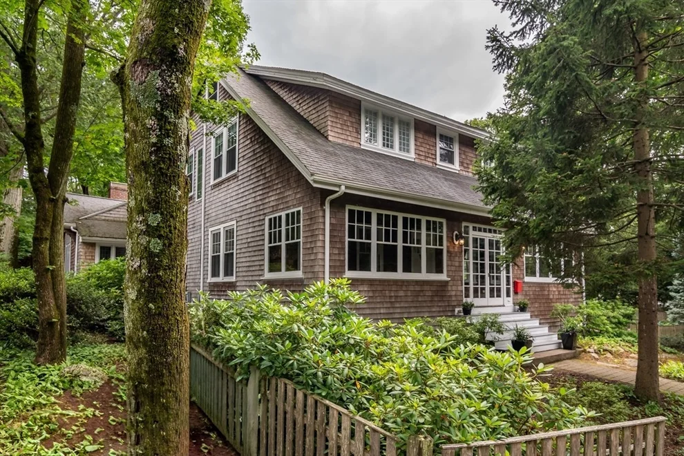 Unit for sale at 500 Worcester Street, Wellesley, MA 02481