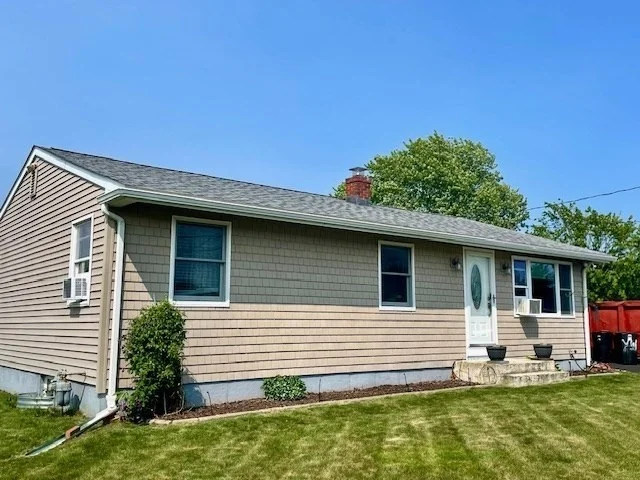 Unit for sale at 418 Kenneth Ave, Somerset, MA 02726