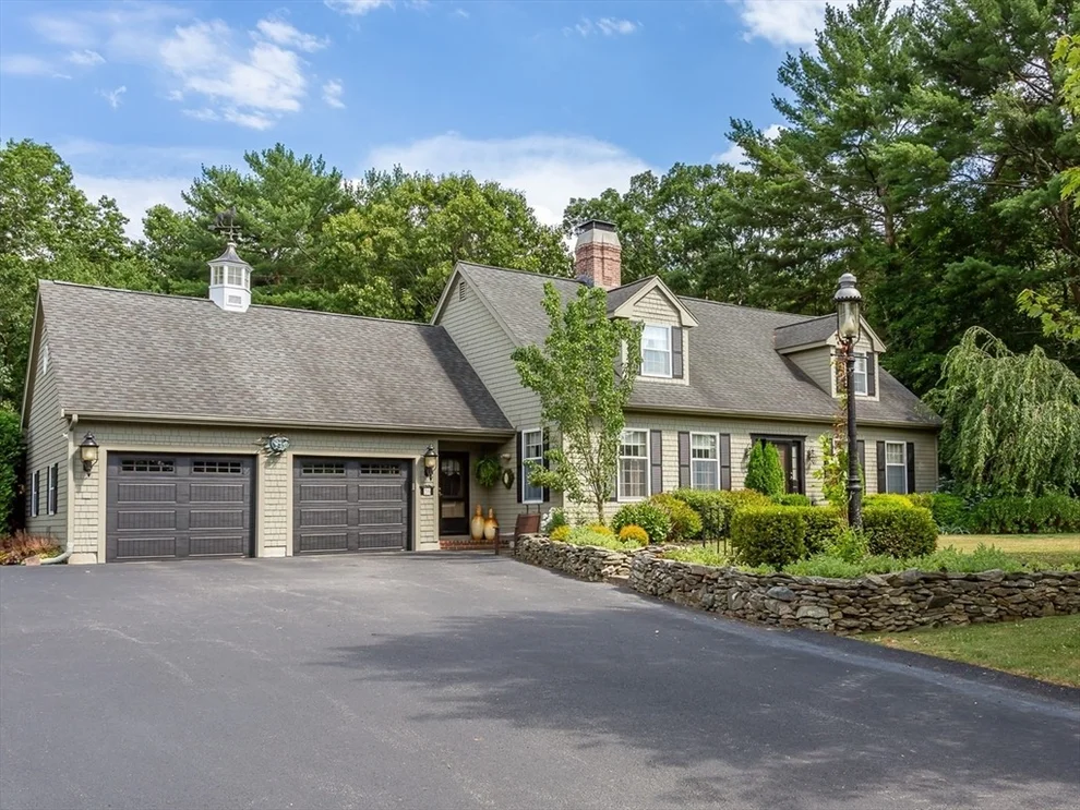 Unit for sale at 26 Meadowbrook Drive, East Bridgewater, MA 02333