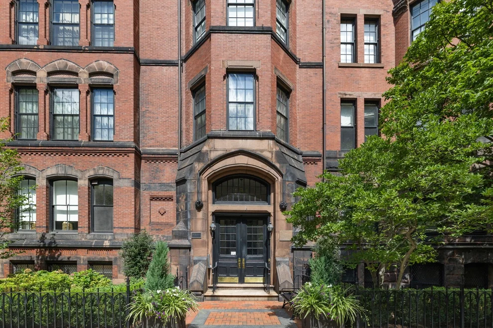 Unit for sale at 191 Commonwealth Avenue, Boston, MA 02116